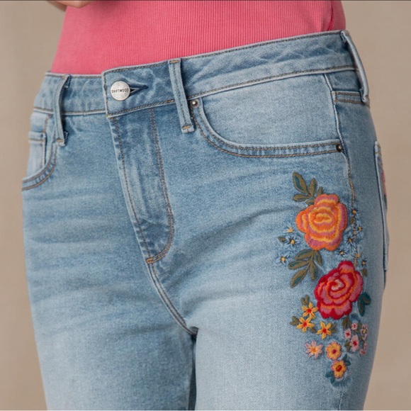 Driftwood Jackie Floral History Jeans. New with tags. - Picture 3 of 7